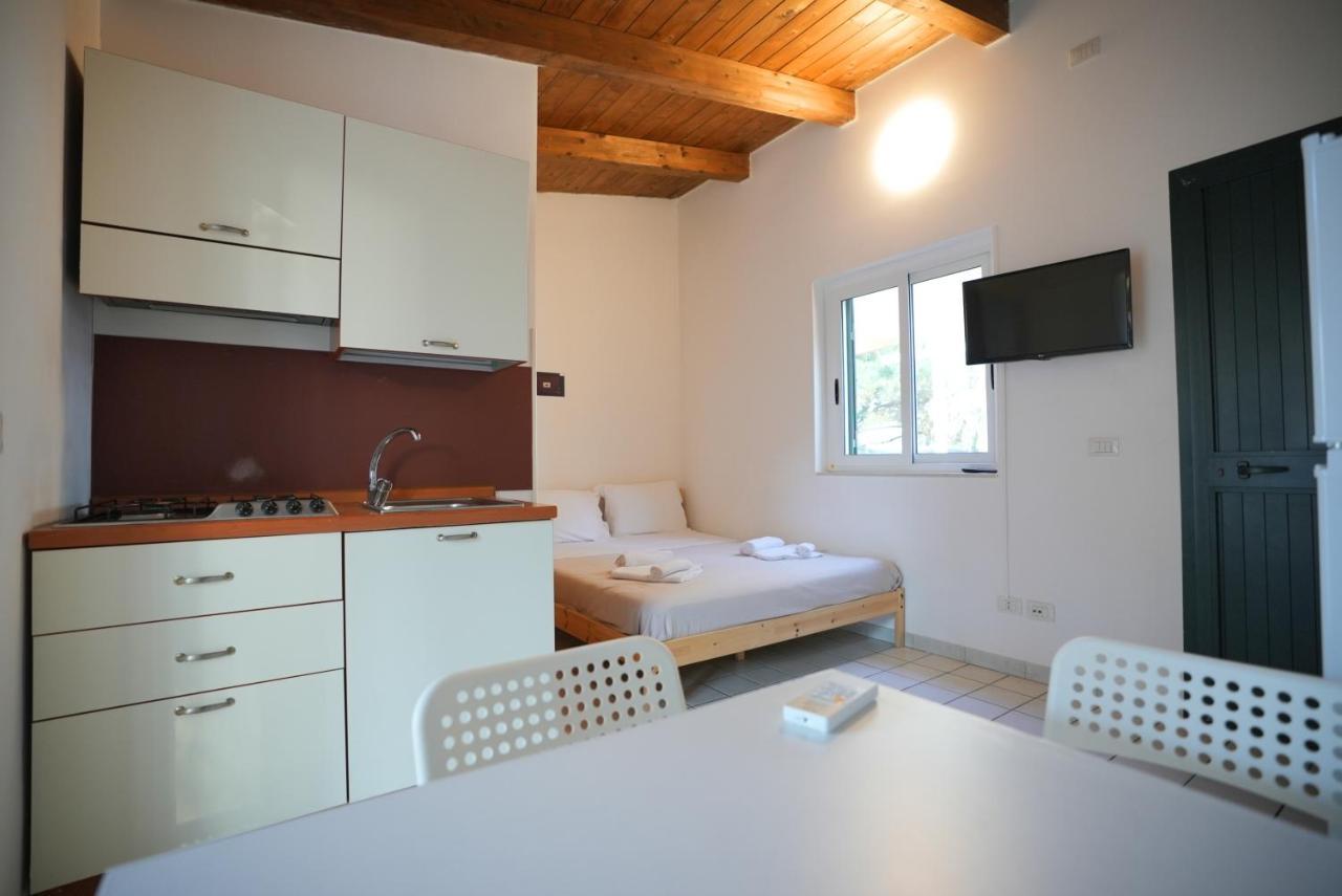 Keys Of Sicily - Bungalows Sul Mare Марина ди Модика Екстериор снимка