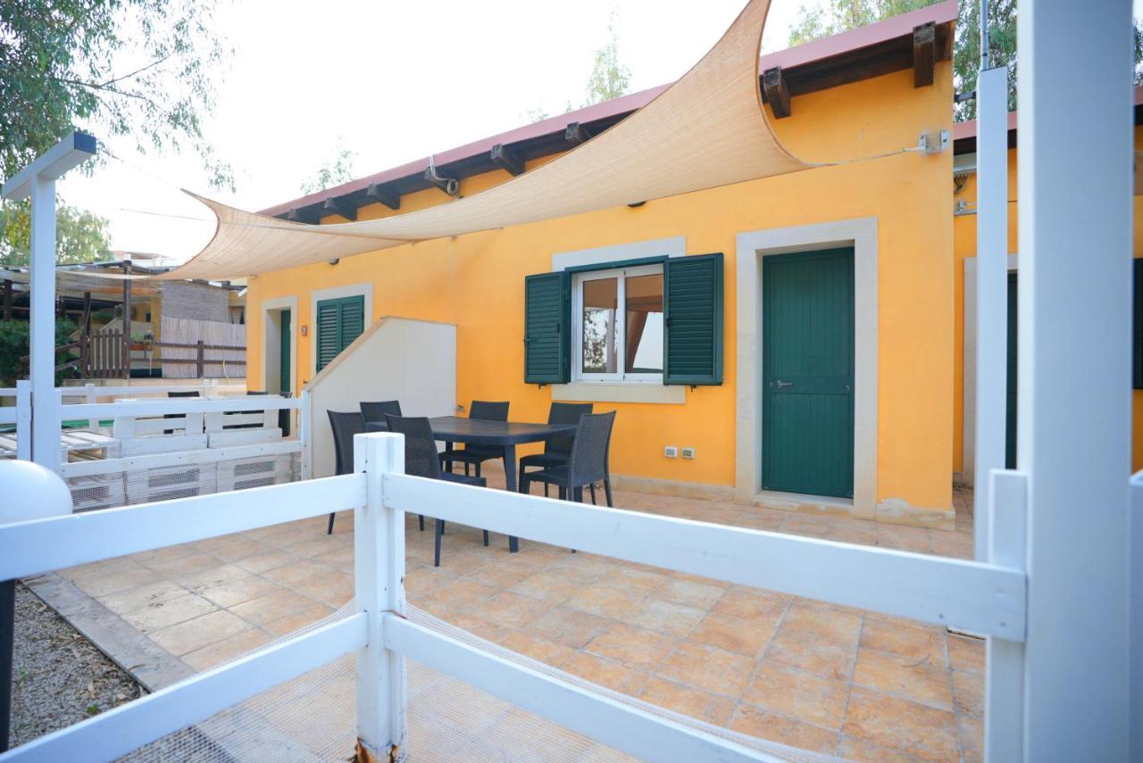 Keys Of Sicily - Bungalows Sul Mare Марина ди Модика Екстериор снимка