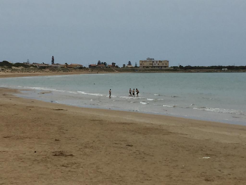 Keys Of Sicily - Bungalows Sul Mare Марина ди Модика Екстериор снимка
